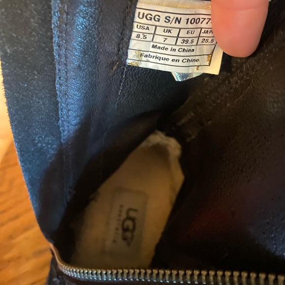 UGG Black Leather and Suede Boots - Size 8.5 EUC RARE - Picture 7 of 14